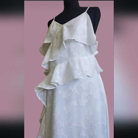 NWT Wild Fable Off White Ivory Ruffle Spaghetti Strap Midi Dress Summer Medium - Picture 16 of 16